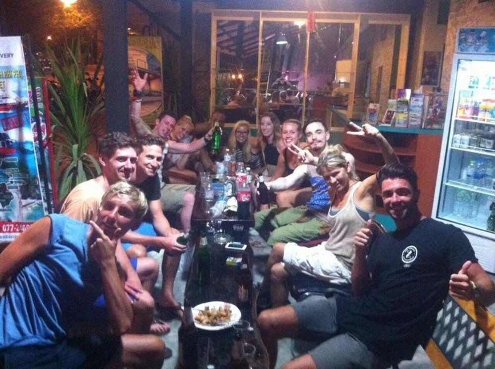 Bigboss Hostel Thong Sala Buitenkant foto